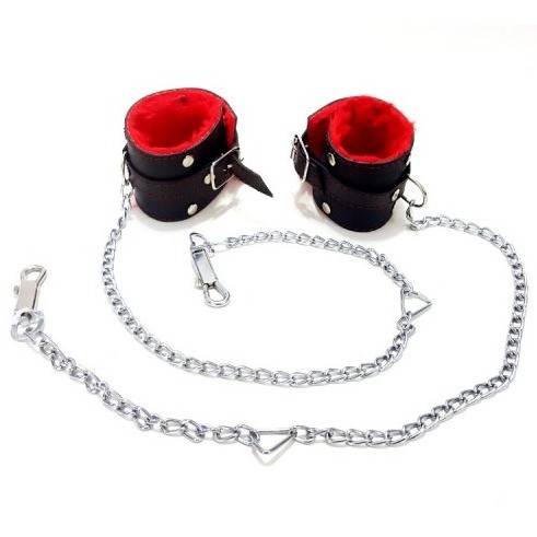 [KS-35249] Esposa con Peluche Rojo y Cadena Larga