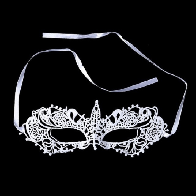 [ML-AT09] Antifaz Mariposa Nocturna Blanco