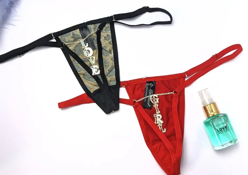 Tanga Licra con Strass