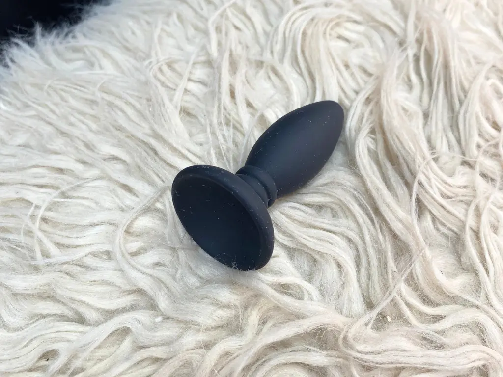 [NY-JS-016-S] Plug Bala Ventosa Siliconado Negro - S
