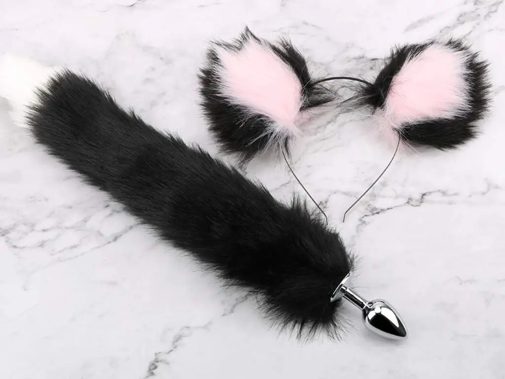 [AS-AP-113] ​Plug de Aluminio con Cola y Orejas de Gato negras