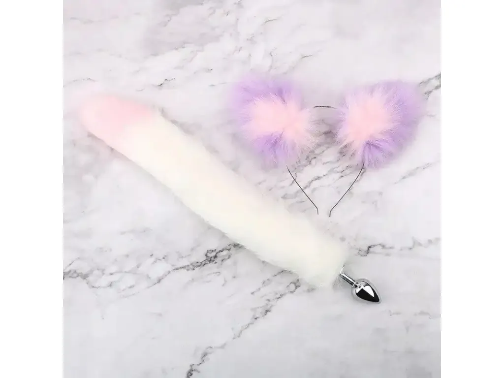 ​Plug de Aluminio con Cola y Orejas de Gato Lila