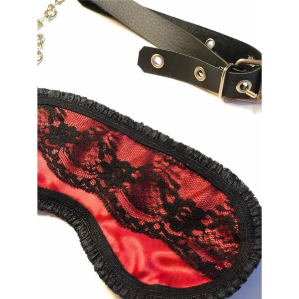 Antifaz De Raso Y Puntillas Rojo